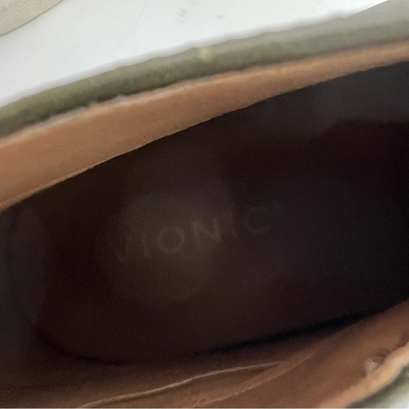 VIONIC Brinkely Side Zip Leather Sneaker Bootie Olive Green Camo Size 8 - Picture 8 of 8